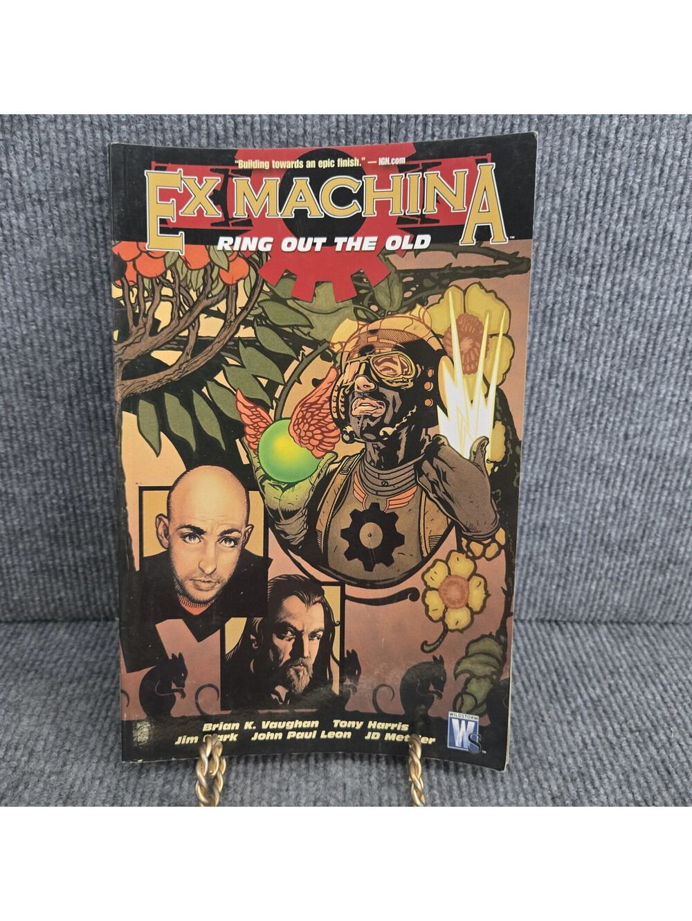 Ex Machina Vol. 9: Ring Out the Old Paperback Brian K. Vaughan